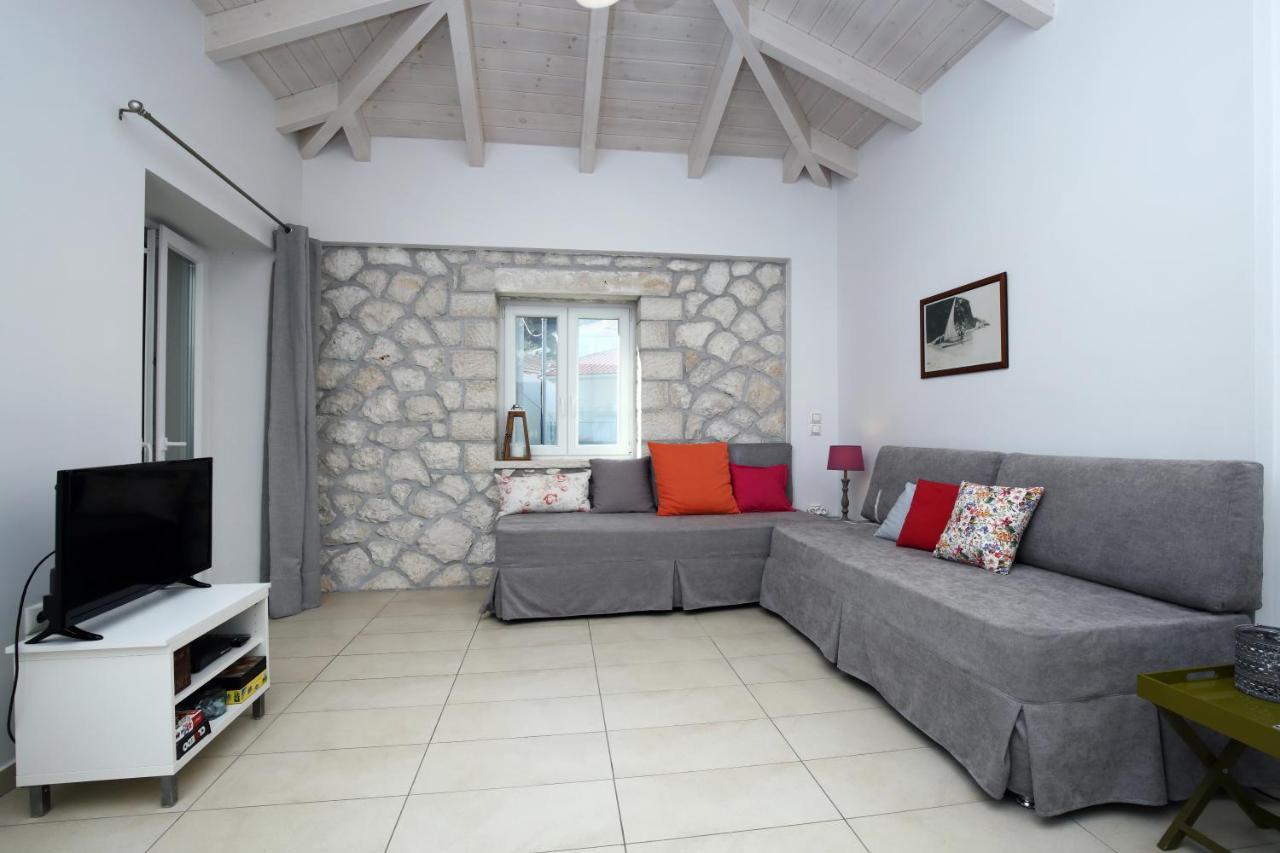 Wild Sea Apartments Áyios Nikítas Eksteriør billede